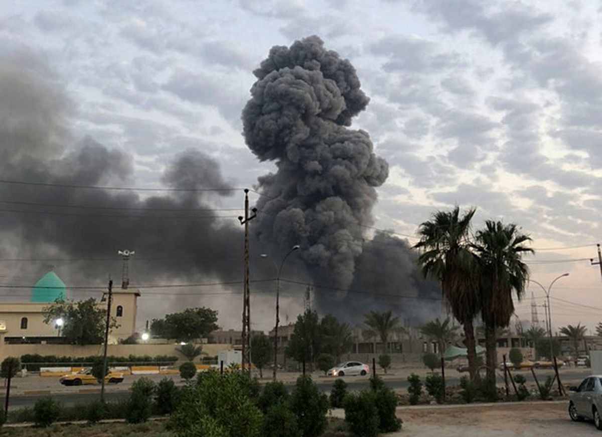 Thị trường cảnh giác sau báo cáo về vụ nổ gần căn cứ quân sự Iran