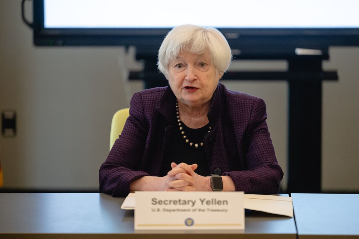 Bộ trưởng Tài chính Yellen: Lạm phát tạm thời có thể giảm trong năm tới