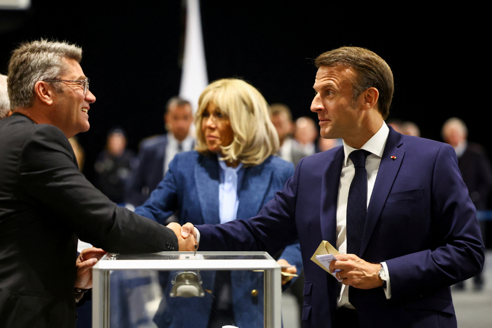 Macron kêu gọi bầu cử sớm ở Pháp làm rung chuyển thị trường