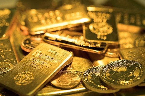 Giá vàng tiến tới mức 2351 USD trong bối cảnh đồng đô la Mỹ suy yếu