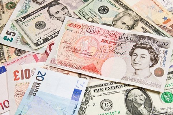 GBP/USD: Đồng bảng Anh đã không tăng so với đồng đô la đang suy yếu và giảm 0,29% ở mức 1,2825 USD.