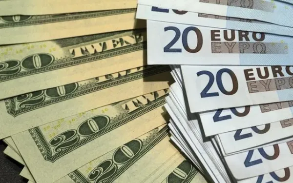 EUR/USD :Đô la giữ mức tăng nhờ dữ liệu lạc quan, euro trượt giá