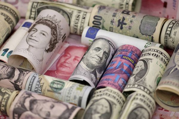 GBP/USD: Đồng bảng Anh giảm khoảng 0,4% xuống còn 1,3131 USD,Đô la tăng sau báo cáo bảng lương tháng 8 tốt xấu lẫn lộn của Mỹ.